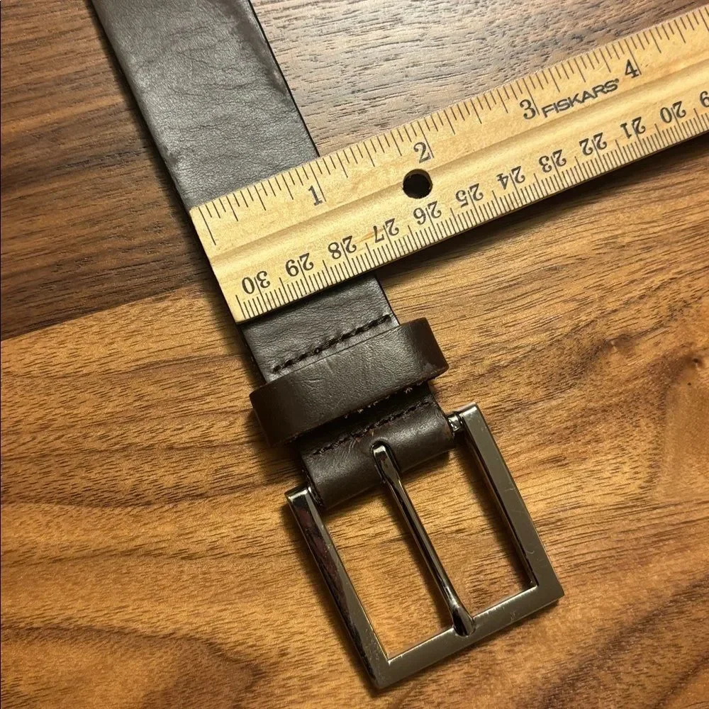 Banana Republic Mens Classic Brown Leather Belt with Silver Buckle - 36